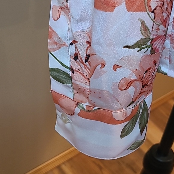 CALVIN KLEIN Botanical Roll-Sleeve Utility Blouse, Size Small - Picture 11 of 14